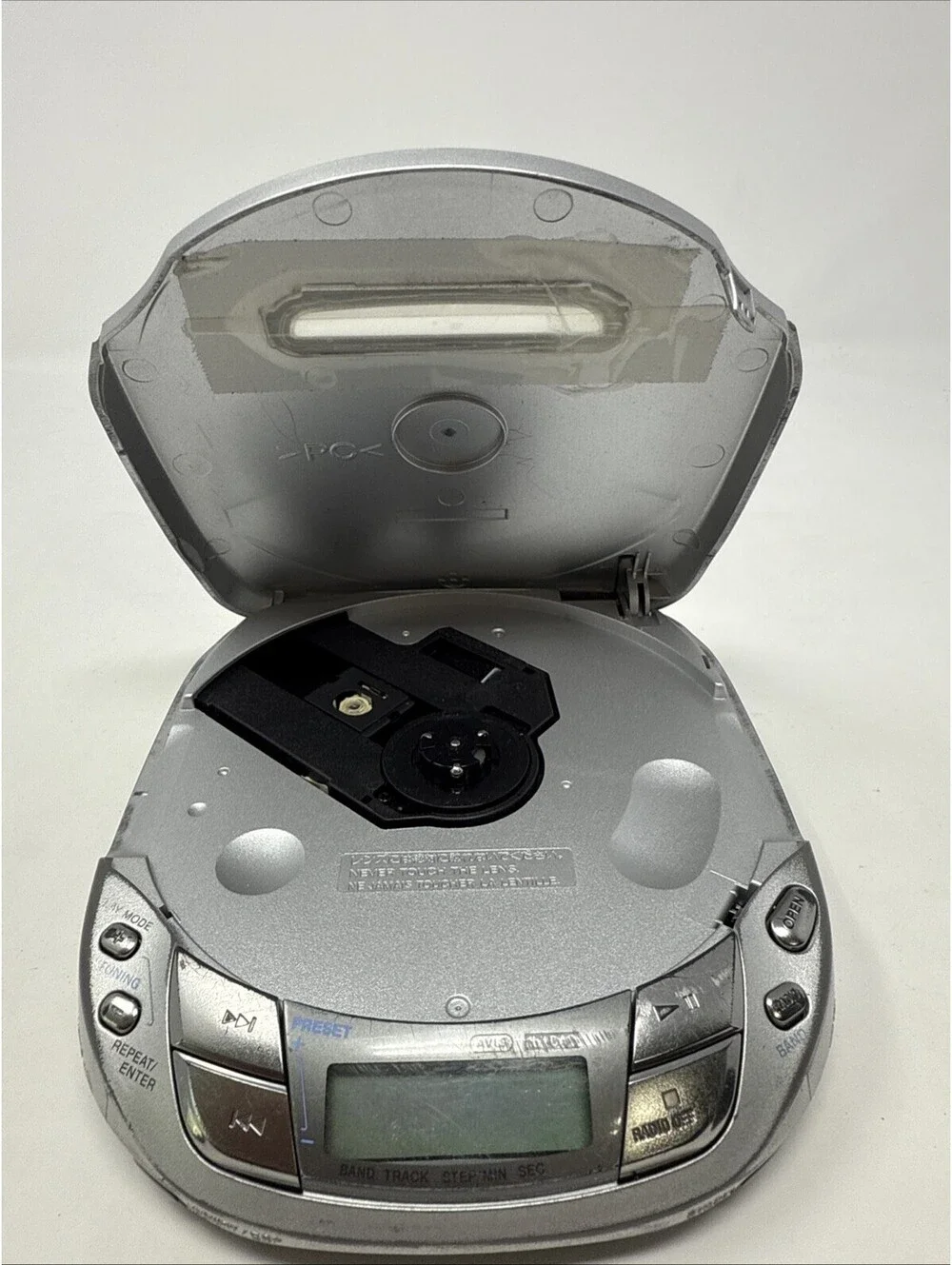 Sony Discman D-F411 - ESP2 Groove CD Player FM/AM Radio Parts Only